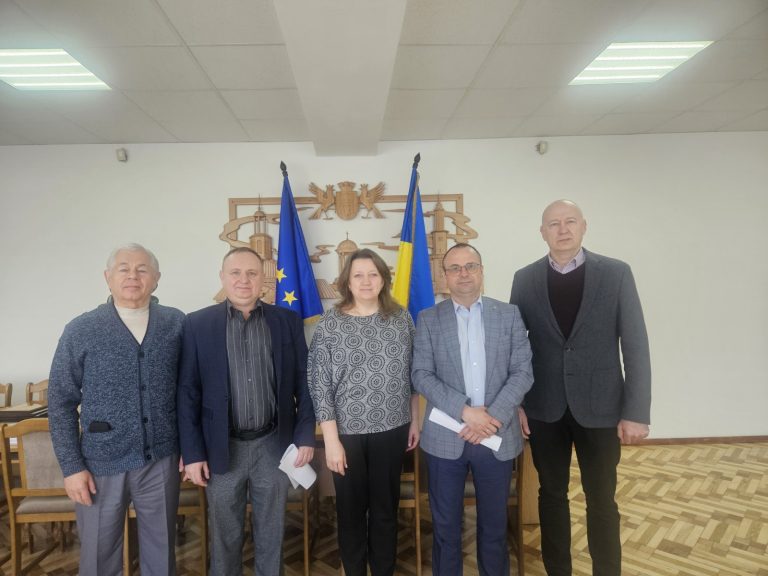 Укладено Договір про творчу, наукову та навчальну співпрацю між Івано-Франківським національним технічним університетом нафти і газу та Державним професійно-технічним навчальним закладом «Івано-Франківське вище професійне училище сервісного обслуговування техніки».